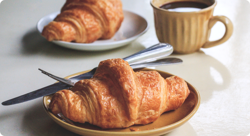 Un café y un pan para escuchar mejor